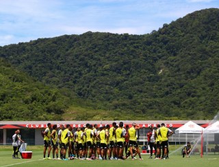 Ainda sem reforços, Flamengo se reapresenta nesta quarta com muitas mudanças fora de campo