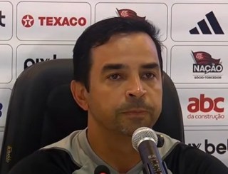 Cléber dos Santos lamenta pênalti em derrota do Flamengo no Carioca: "Era o melhor momento da equipe"