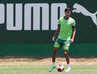 Manchester City anuncia contratação do zagueiro Vitor Reis, do Palmeiras