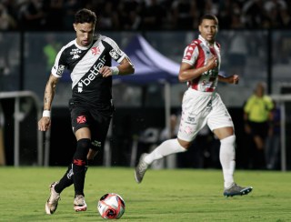 Serginho recebe proposta de clube da Turquia e encaminha saída do Vasco