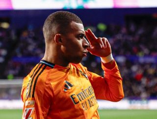 Com três de Mbappé, Real Madrid vence o Valladolid e mantém liderança de LaLiga