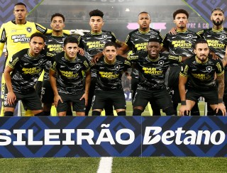 Botafogo prioriza reforçar o ataque na reta final da janela de transferências