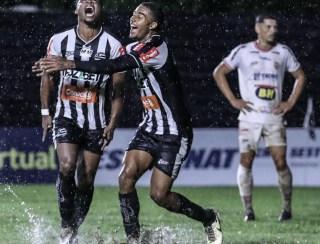 Ex-Flamengo e Cruzeiro, Lincoln brilha em goleada na estreia como titular por líder do Mineiro