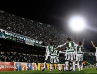 Gol olímpico, classificação e festa no Brinco: como foi a última vitória do Guarani contra o Palmeiras