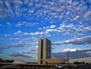 Deputados e senadores elegem presidentes e mesas diretoras no sábado