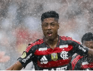 Flamengo domina o Botafogo e é campeão da Supercopa Rei