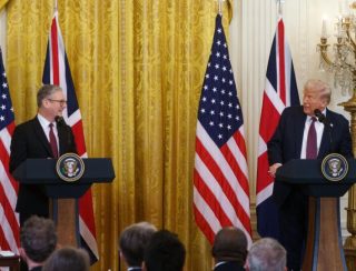 Ao lado de premiê britânico, Trump descarta adesão da Ucrânia à Otan: 