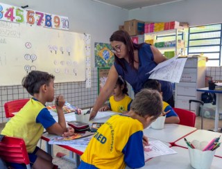 Prefeitura de Porto Velho abre processo seletivo com 152 vagas para atuar em escolas municipais