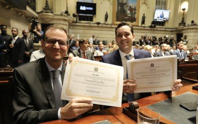 Prefeito e vereadores são diplomados no Rio de Janeiro