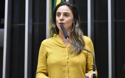 Projeto quer suspender salário de militares da ditadura