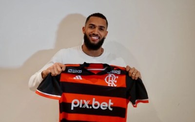 Flamengo anuncia a contratação de Juninho