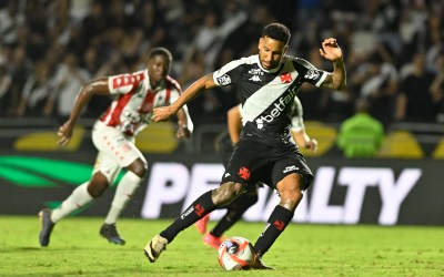 Atuações do Vasco: Jair entra bem, mas perde pênalti, e Serginho e Zé Gabriel são os piores; dê suas notas