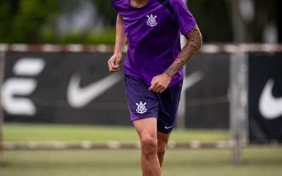 Corinthians inicia preparação para o clássico contra o São Paulo; Tchoca é desfalque no treino