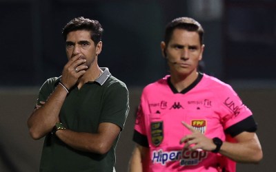 Abel Ferreira defende Barros e indica saída do Palmeiras ao fim do contrato: "Último ano no Brasil"