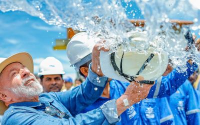 Lula entrega obras de saneamento e abastecimento de água na Bahia