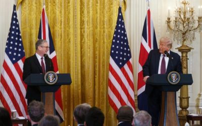 Ao lado de premiê britânico, Trump descarta adesão da Ucrânia à Otan: 